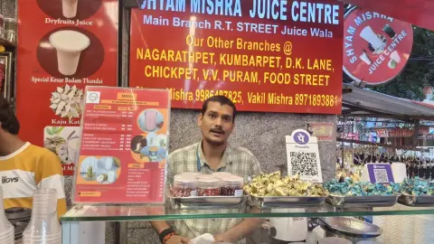 Juice shop shops on SP Road, Bangalore