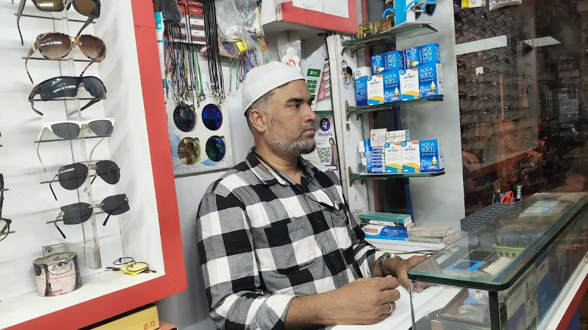 Optician shops on SP Road, Bangalore