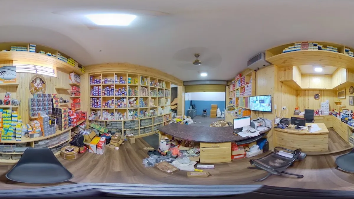 Avinash Automobiles — Auto parts store on SP Road, Bangalore