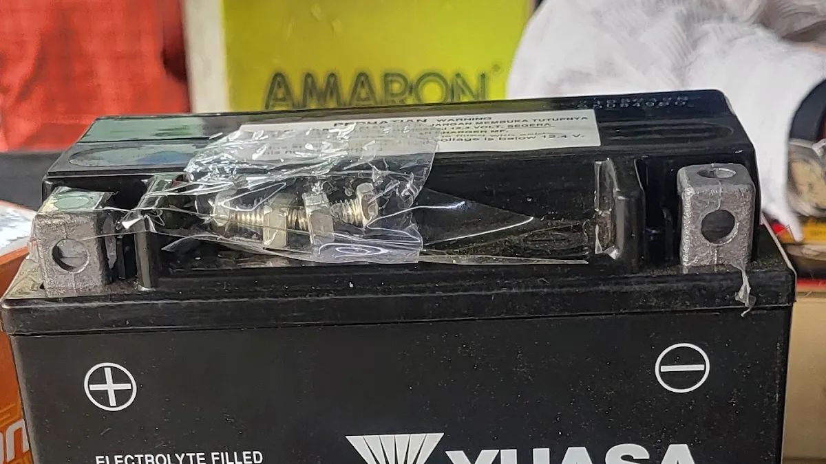 Car Battery jumpstart — Car battery store on SP Road, Bangalore