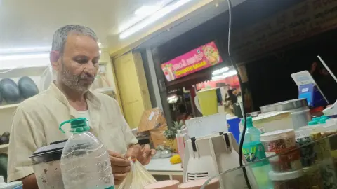 Darshan juice and sandwich centre — Juice shop on SP Road, Bangalore