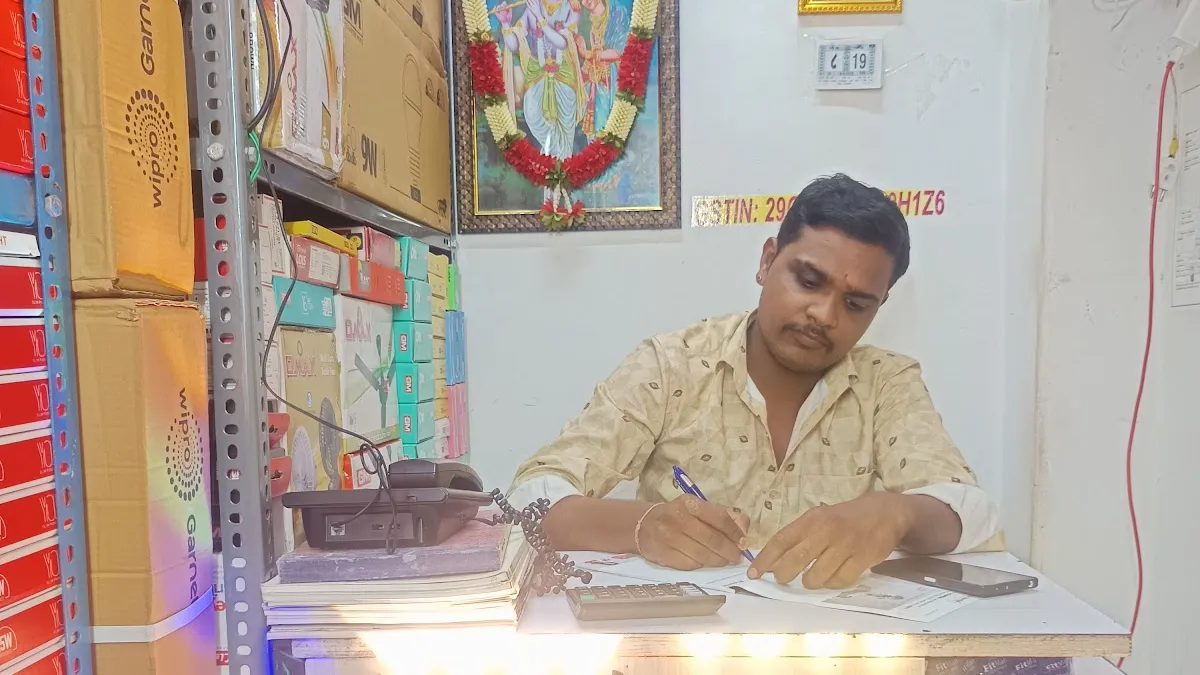 Electrical shops and lighting — Electrical products wholesaler on SP Road, Bangalore
