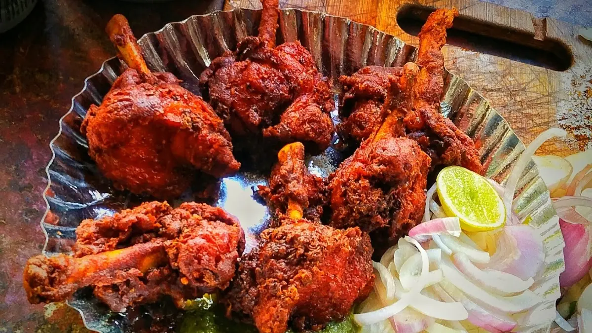 Fast food Kavya momos — Fast food restaurant on SP Road, Bangalore