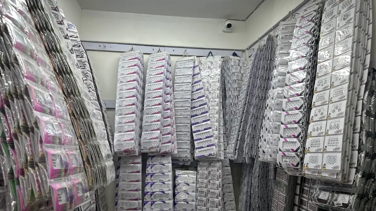 GOLDEN HEERA-wholesale artificial imitation jewellery shop in bangalore — Jewelry store on SP Road, Bangalore