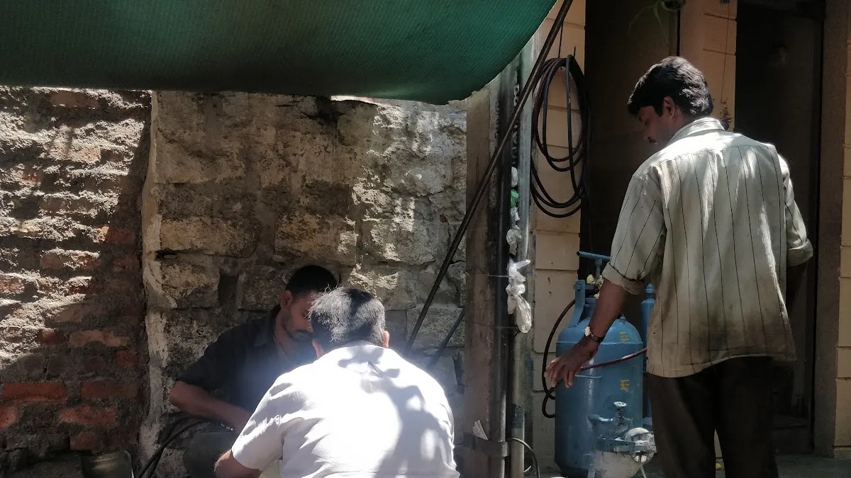 Kumar welding Shop — Auto repair shop on SP Road, Bangalore