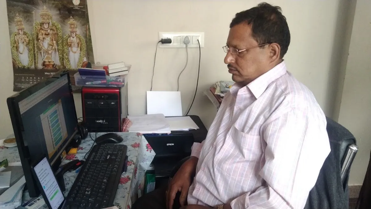 LIC PREMIUM POINT — Insurance agency on SP Road, Bangalore