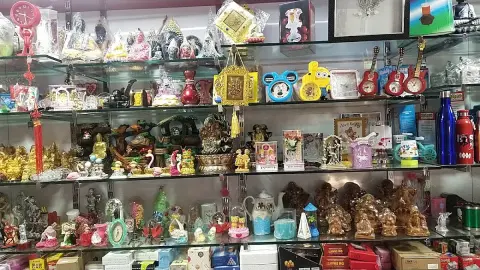 MANILAXMI GIFT GALLERY — Gift shop on SP Road, Bangalore