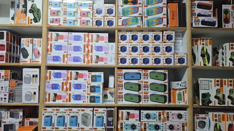 MOBILE WORLD — Mobile Parts on SP Road, Bangalore