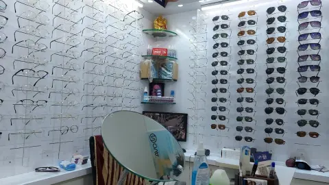 Mohan Opticals — Optician on SP Road, Bangalore