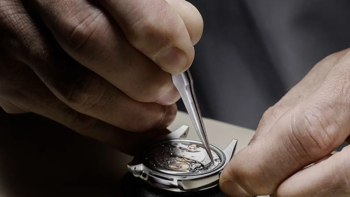 New Golden Watch Company — Watch store on SP Road, Bangalore