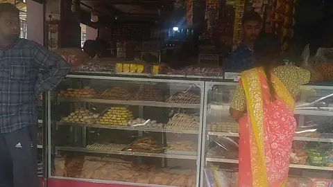 NUNU BAKERY — Bakery and Cake Shop on SP Road, Bangalore