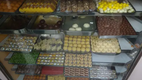 Raaj Bhavan Sweets And Bakery — Sweet shop on SP Road, Bangalore