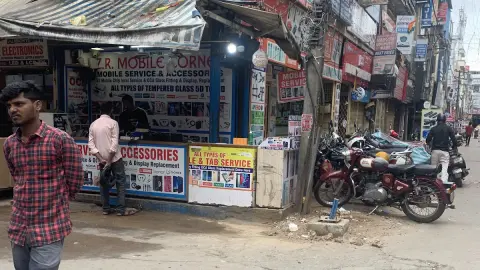 Royal Mobile Service — Mobile Parts on SP Road, Bangalore
