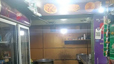 SARKAR TEA HOUSE — Tea store on SP Road, Bangalore
