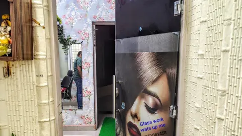 Sreevari Glass Works — Glass & mirror shop on SP Road, Bangalore