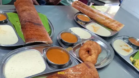 Sri Akshaya Upahar ಶ್ರೀ ಅಕ್ಷಯ ಉಪಹಾರ — Fast food restaurant on SP Road, Bangalore