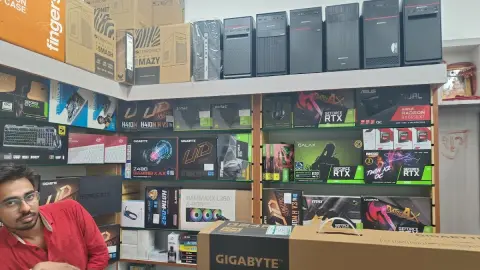 SWASTIK INFOTECH — Computer Market on SP Road, Bangalore