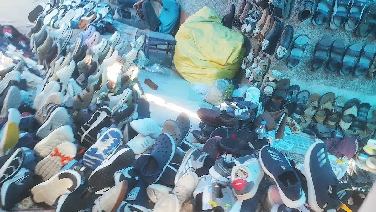 Used shoe store — Shoe store on SP Road, Bangalore